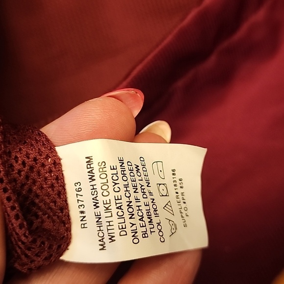 PGA Tour Red Jacket with Full-Zip and Fitted Cuffs - Picture 14 of 15